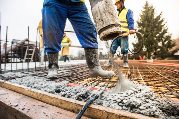 Best Concrete Driveway Installation in Lake Dalecarlia, IN